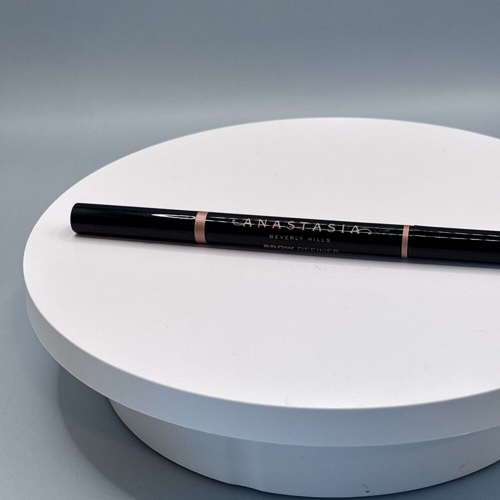 Anastasia Beverly Hills Brow Definer Triangular Brow Pencil Dark Brown 0.2 gr